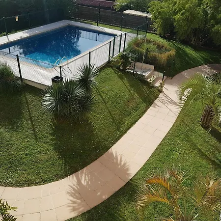 , Entre Cannes Et Antibes A Pied, Gare, Piscine, Garage Prive * جولْف جو